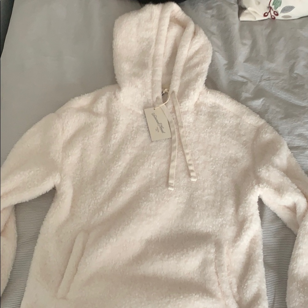 Universal Threads Sherpa, Cream